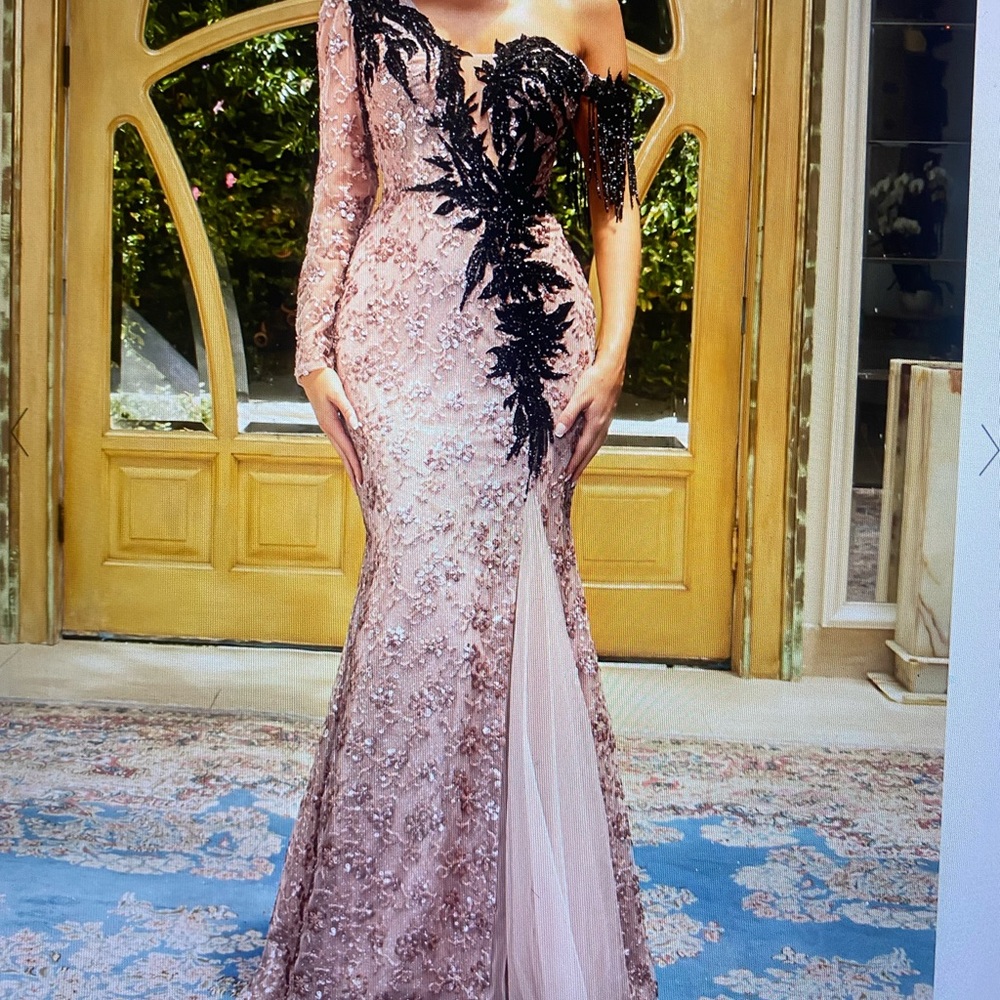 Beautiful classy evening gown